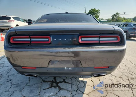 2017 Dodge Challenger Sxt z USA, uszkodzony, nr VIN 2C3CDZAG8HH598075